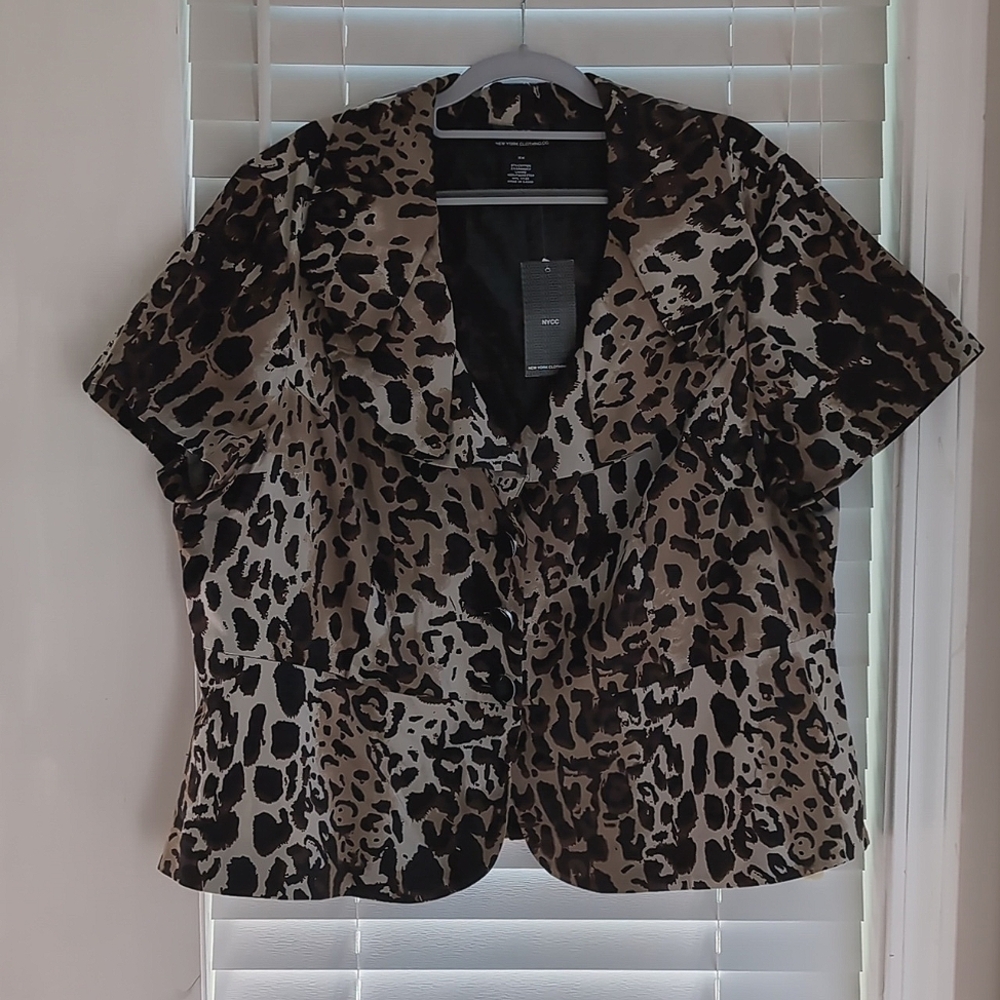 New York Clothing Co Women's animal print button front shirt jacket size 3X